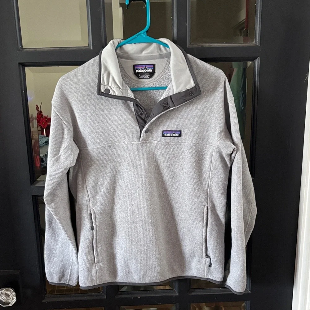 Patagonia Light Gray Snap-T Fleece - Picture 1 of 3